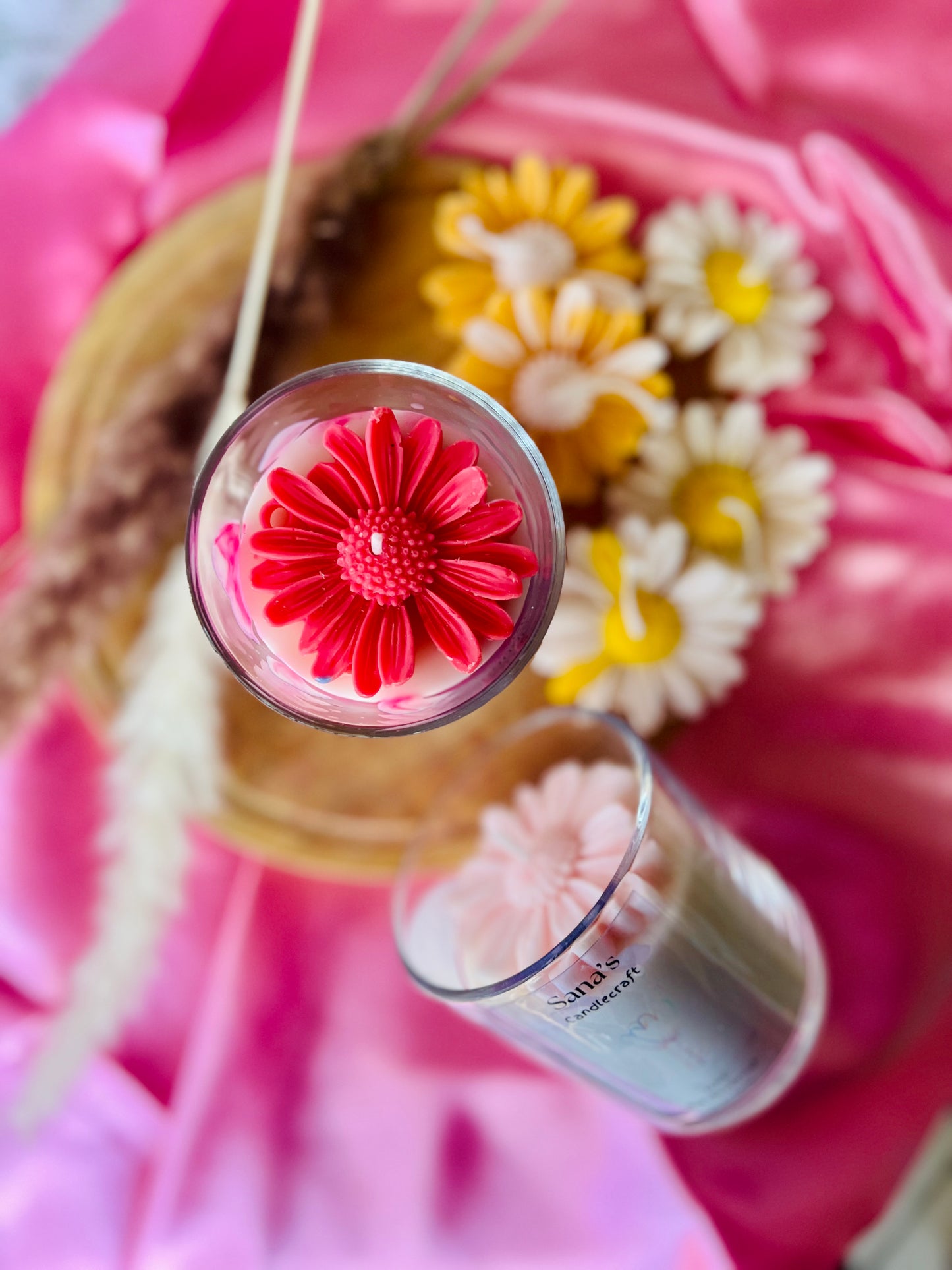 Medium Size scented daisy in jar candle
