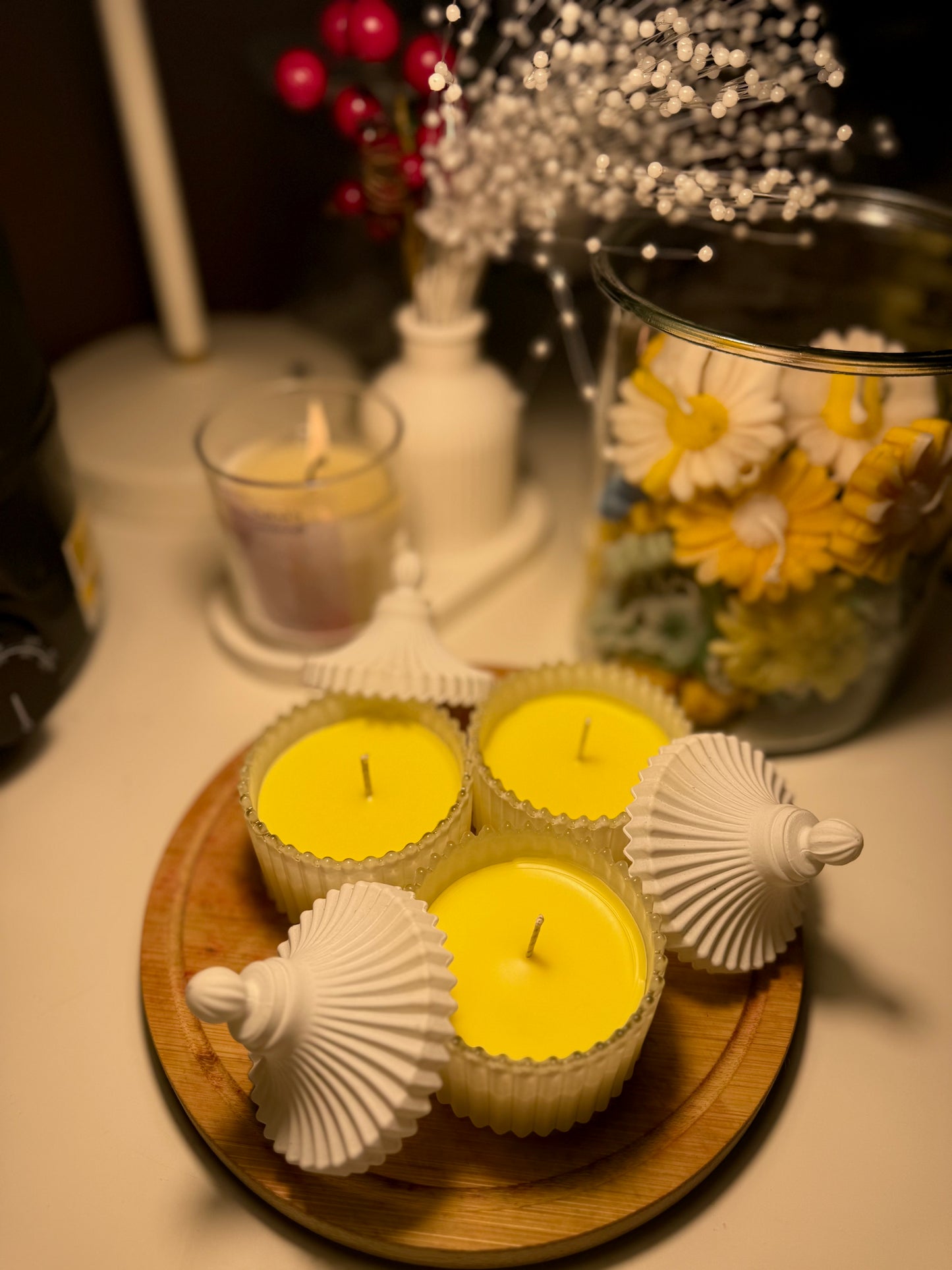 Sunbeam Glow Candle – Handcrafted Elegance